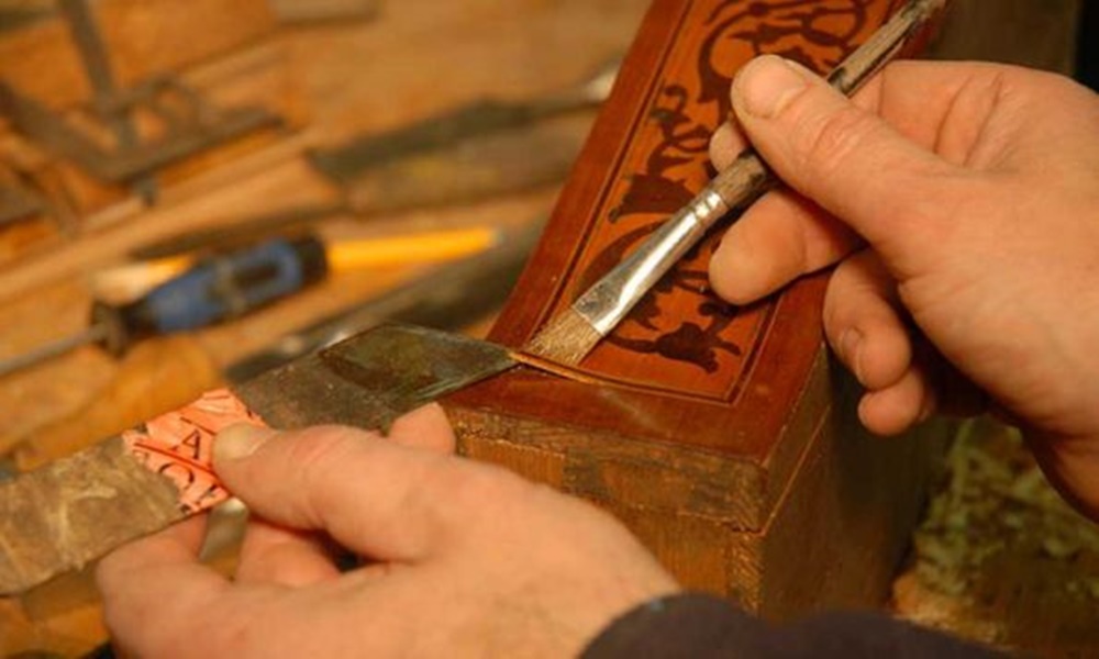 Möbelrestaurator Michael Dorninger