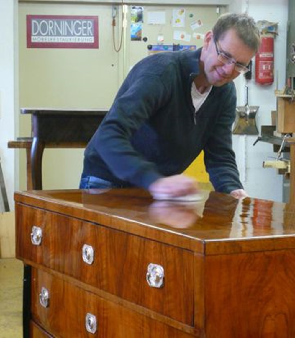 Möbelrestaurator Michael Dorninger